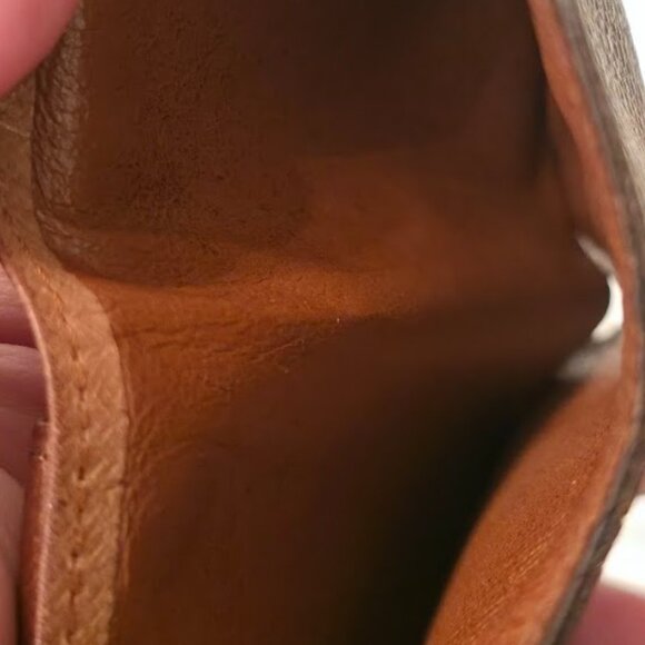 Authentic Louis Vuitton Men's Wallet - Picture 14 of 15